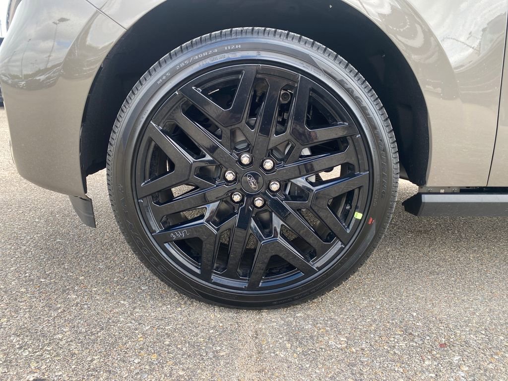 New 2026 Ford Expedition Max Platinum AWD/4WD image 29