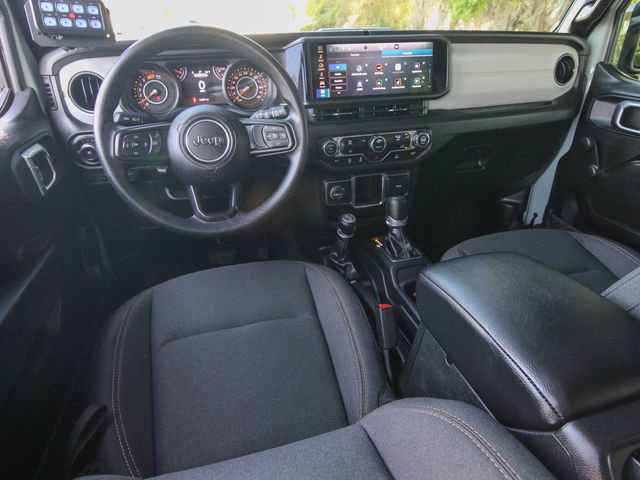 Used 2024 Jeep Wrangler Unlimited Sport image 15