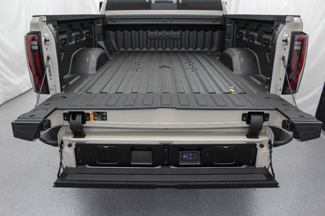 New 2026 GMC Sierra 2500 AT4X w/ LPO, Black Badging Package AWD/4WD image 10