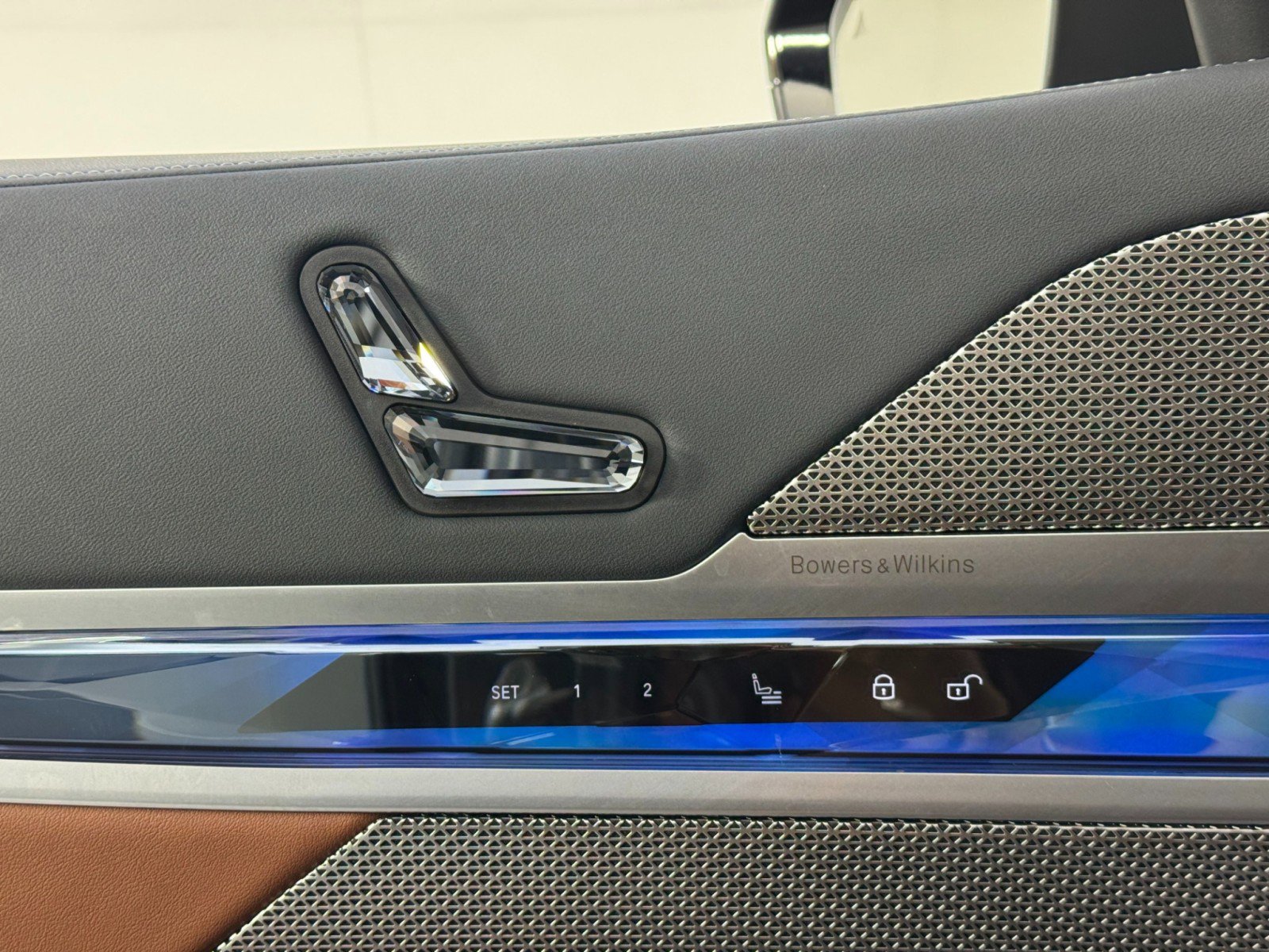 Used 2023 BMW i7 xDrive60 image 18