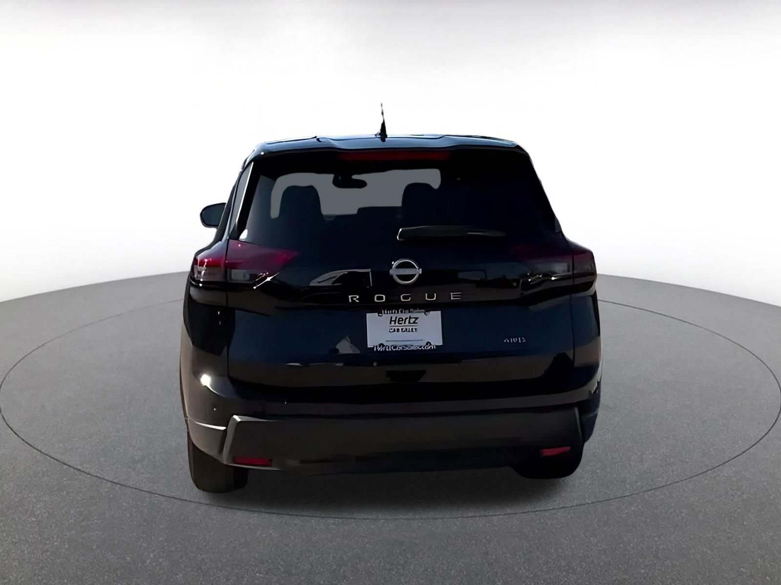 Used 2025 Nissan Rogue SV AWD/4WD image 12