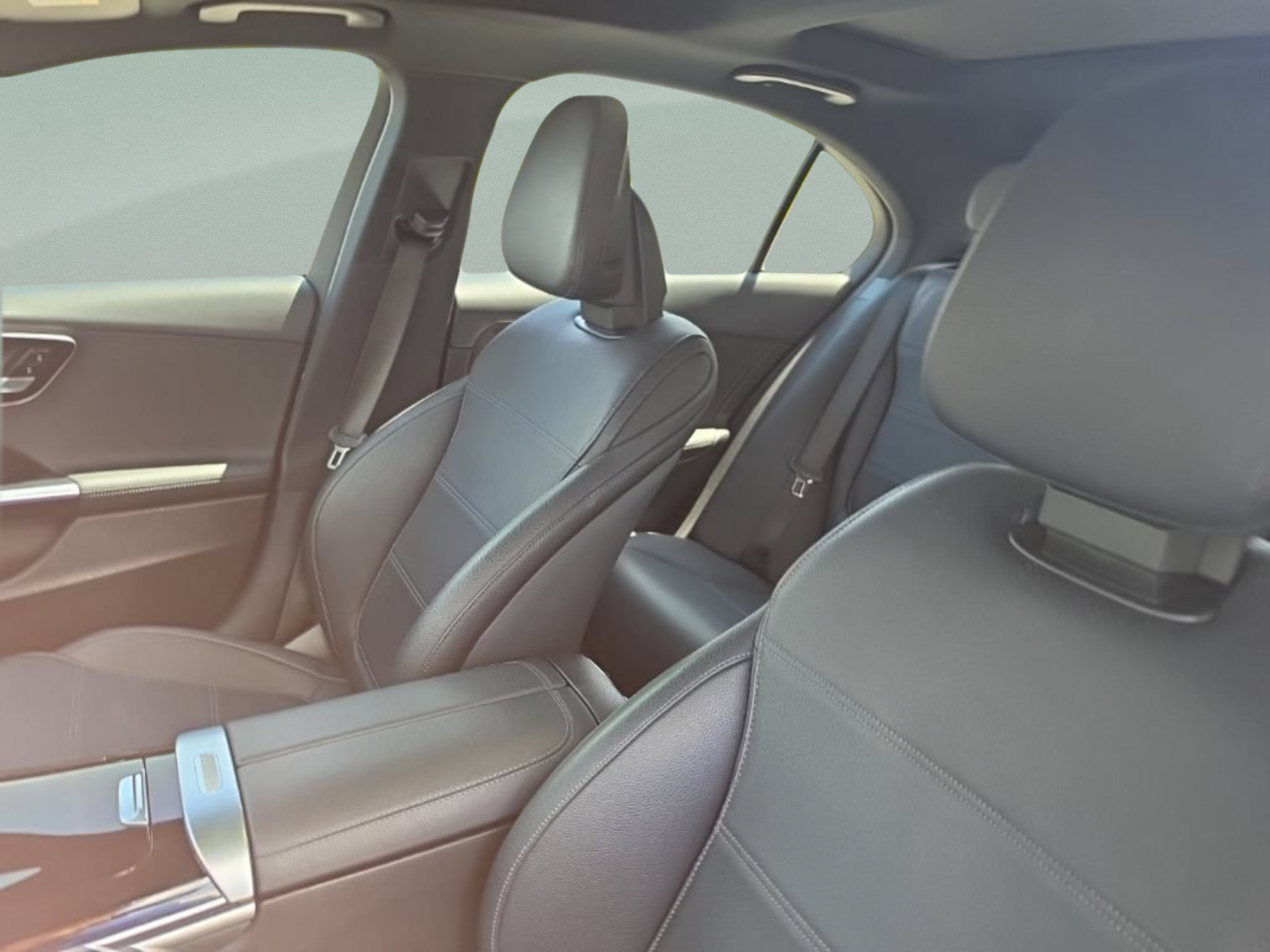 Used 2023 Mercedes-Benz C 300 Sedan image 27
