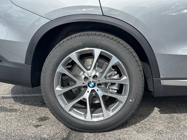 New 2026 BMW X5 xDrive40i w/ Premium Package image 12