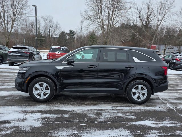 Used 2021 Kia Sorento LX image 5