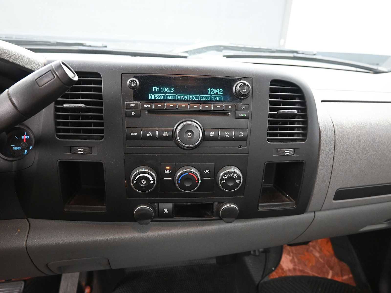 Used 2010 GMC Sierra 1500 W/T w/ Work Truck Plus Package image 12