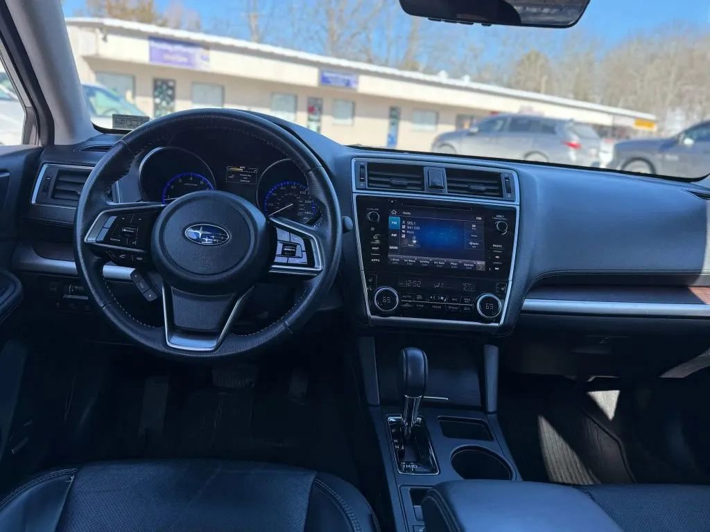 Used 2019 Subaru Outback 2.5i Limited AWD/4WD image 14