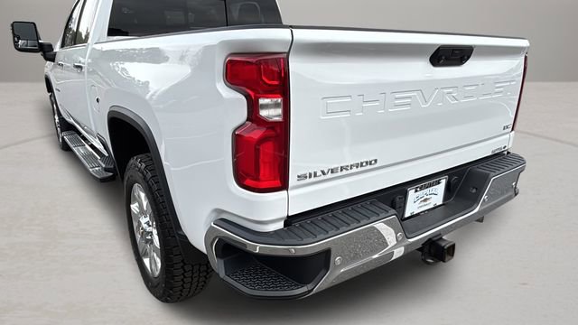 Used 2022 Chevrolet Silverado 2500 LTZ w/ LTZ Plus Package image 36