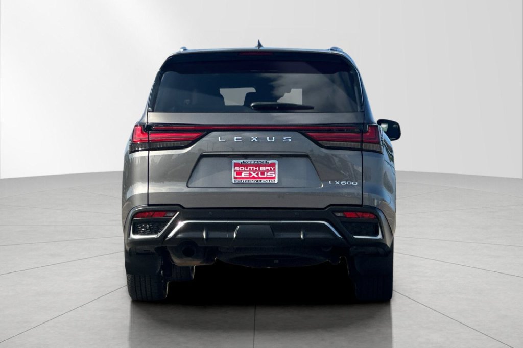 Used 2023 Lexus LX 600 F Sport AWD/4WD image 5
