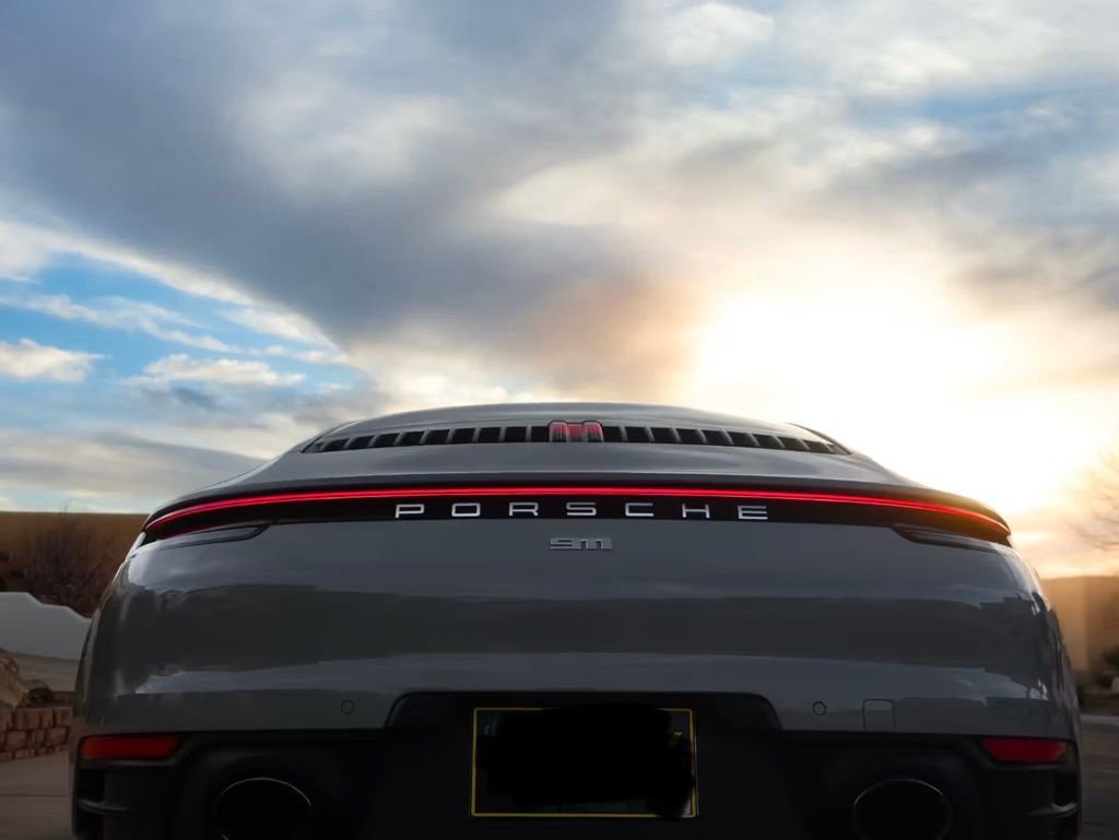 Used 2022 Porsche 911 Carrera RWD image 7