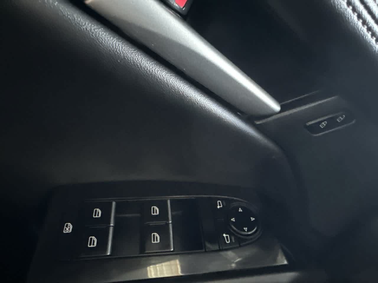 Used 2024 MAZDA MAZDA3 s FWD image 17