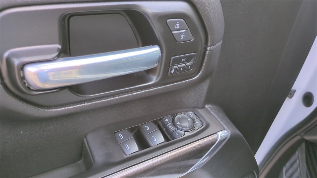 Used 2021 Chevrolet Silverado 2500 LTZ w/ LTZ Plus Package image 13