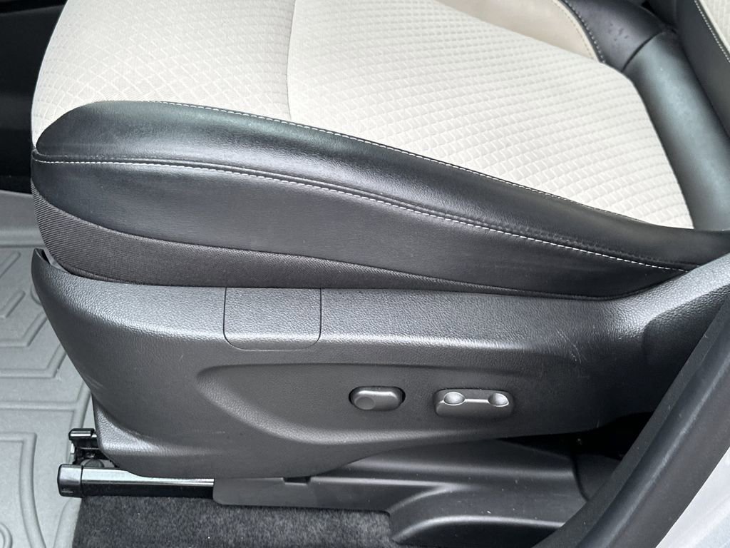 Used 2021 Buick Encore Preferred FWD image 14