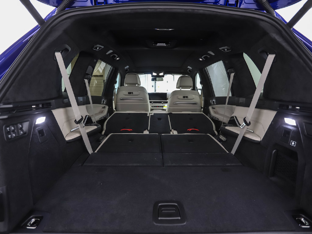 New 2027 BMW X7 M60i AWD/4WD image 30