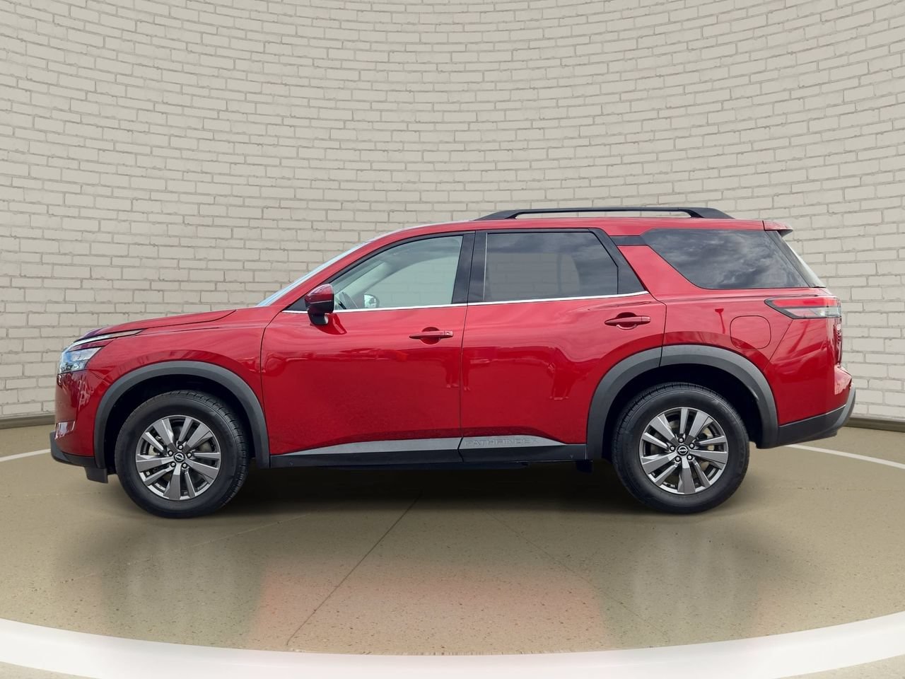 Certified 2024 Nissan Pathfinder SV FWD image 8
