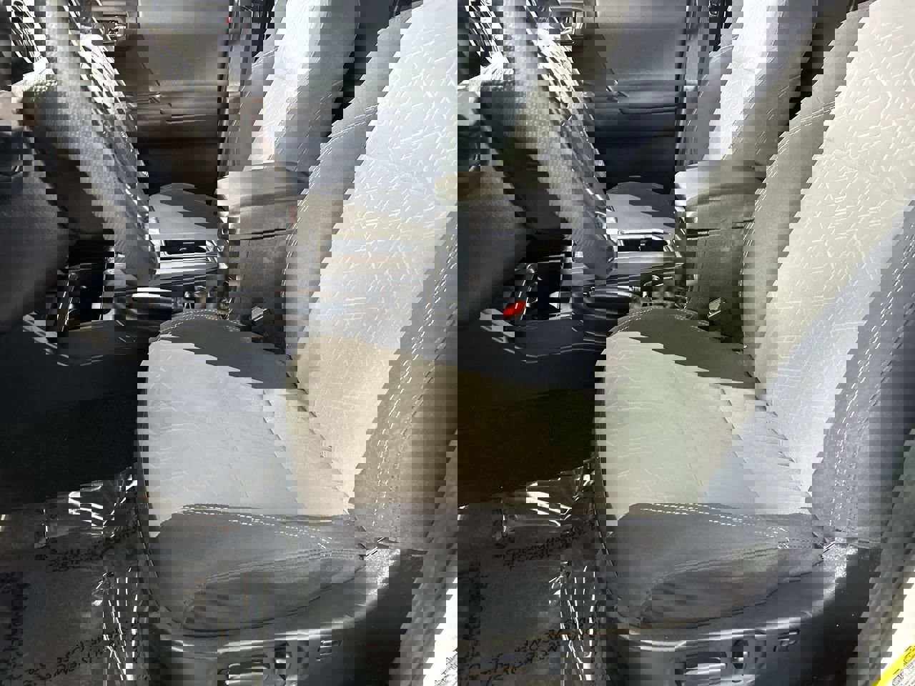 Used 2021 Toyota Tacoma TRD Off-Road w/ Technology Package image 20