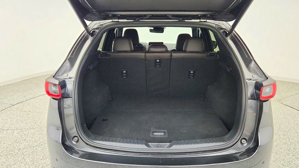 Used 2023 MAZDA CX-5 Signature AWD/4WD image 22