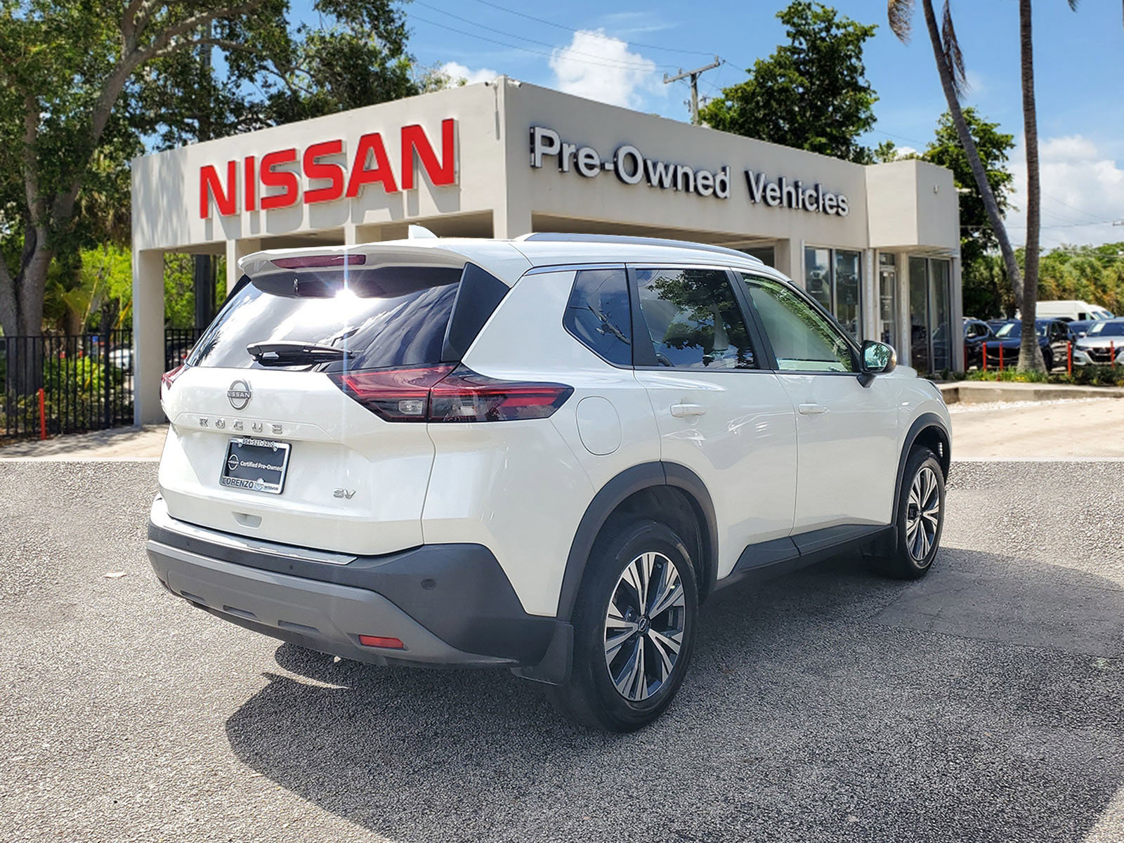 Certified 2022 Nissan Rogue SV w/ SV Premium Package image 4