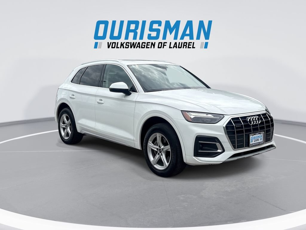 Used 2023 Audi Q5 2.0T Premium w/ Convenience Package AWD/4WD image 2