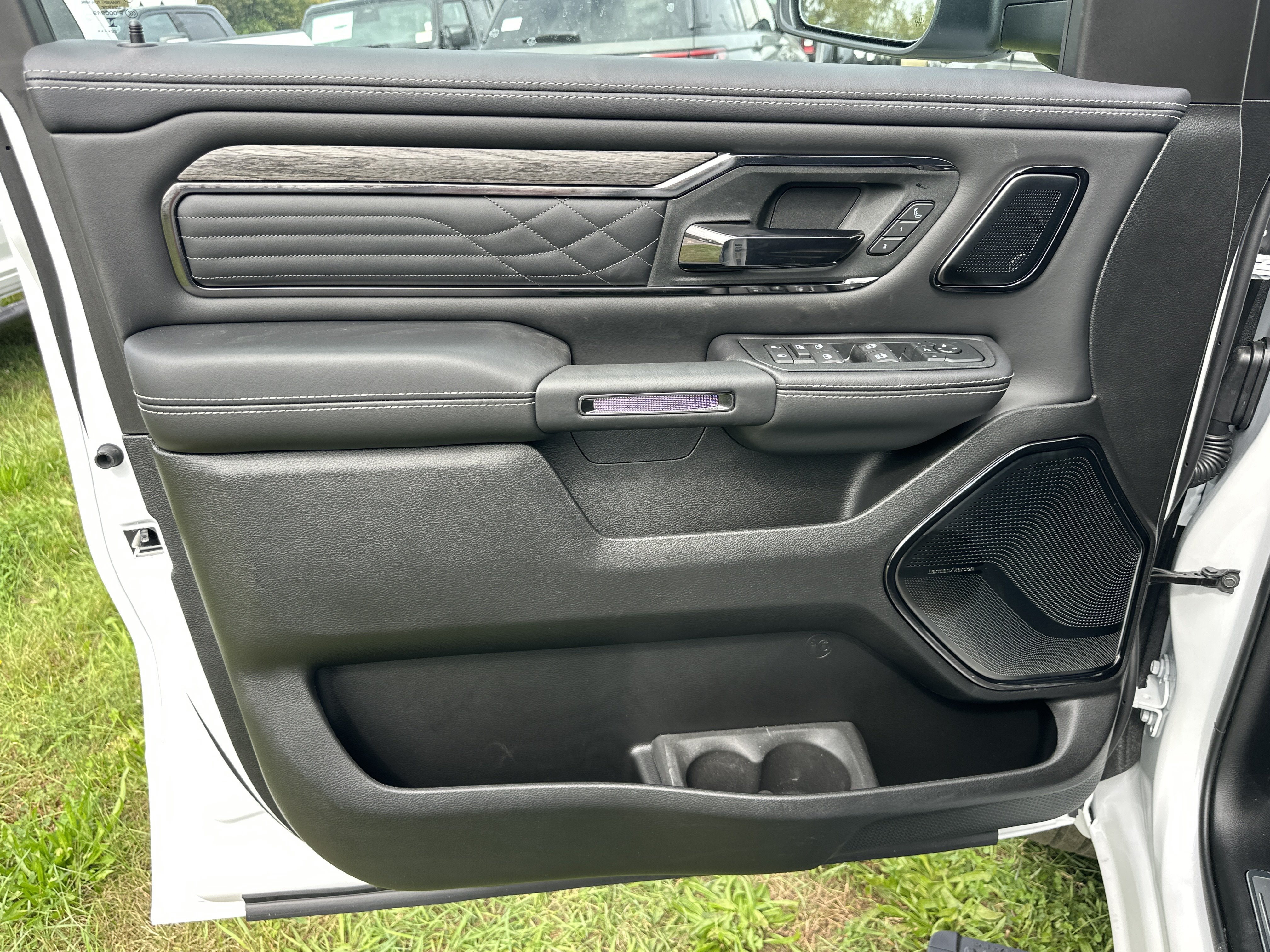 New 2027 RAM 1500 Limited AWD/4WD image 31