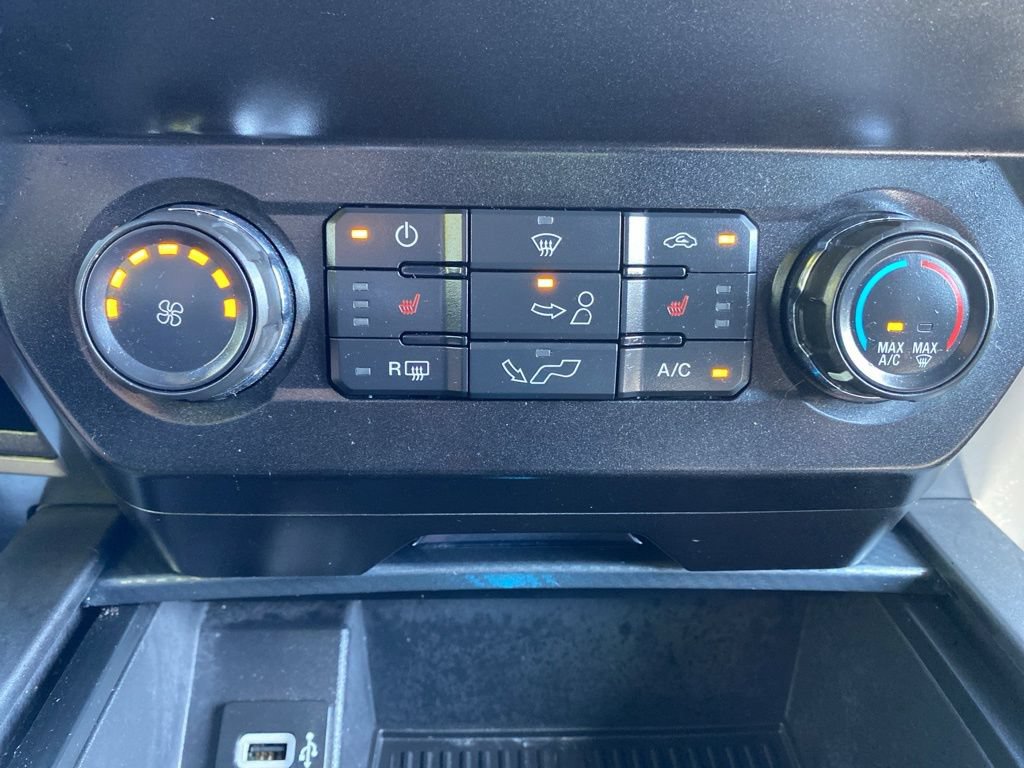 Certified 2019 Ford F150 XLT w/ Equipment Group 302A Luxury AWD/4WD image 40
