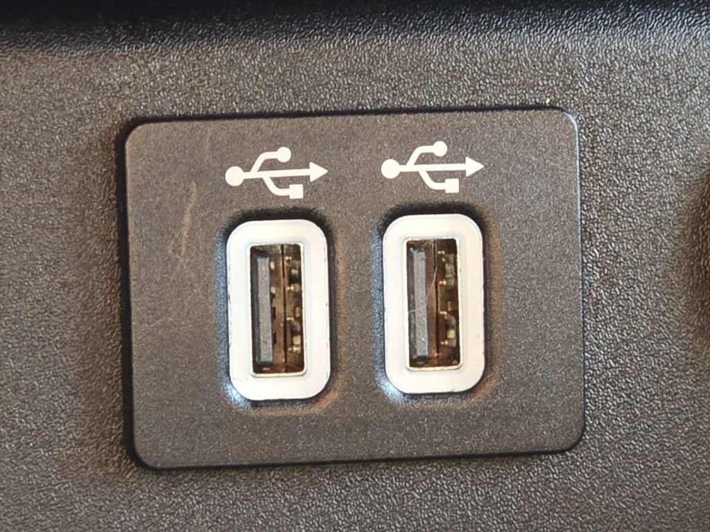 Used 2020 Ford Fusion SE image 7