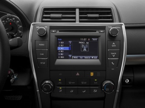 Used 2017 Toyota Camry LE image 10