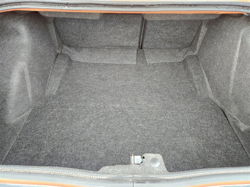 Used 2014 Dodge Challenger R/T image 29