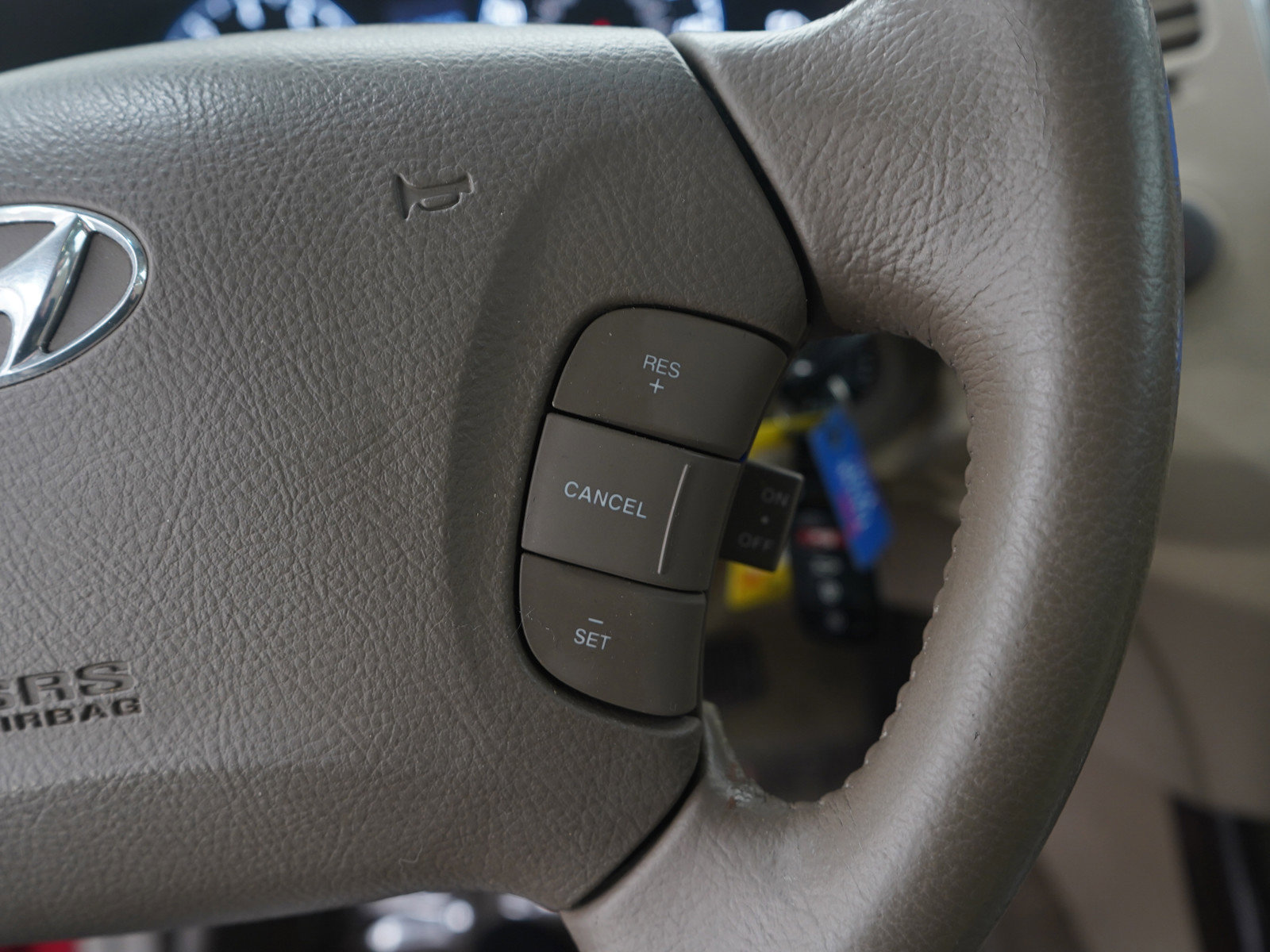 Used 2010 Hyundai Azera Limited image 24