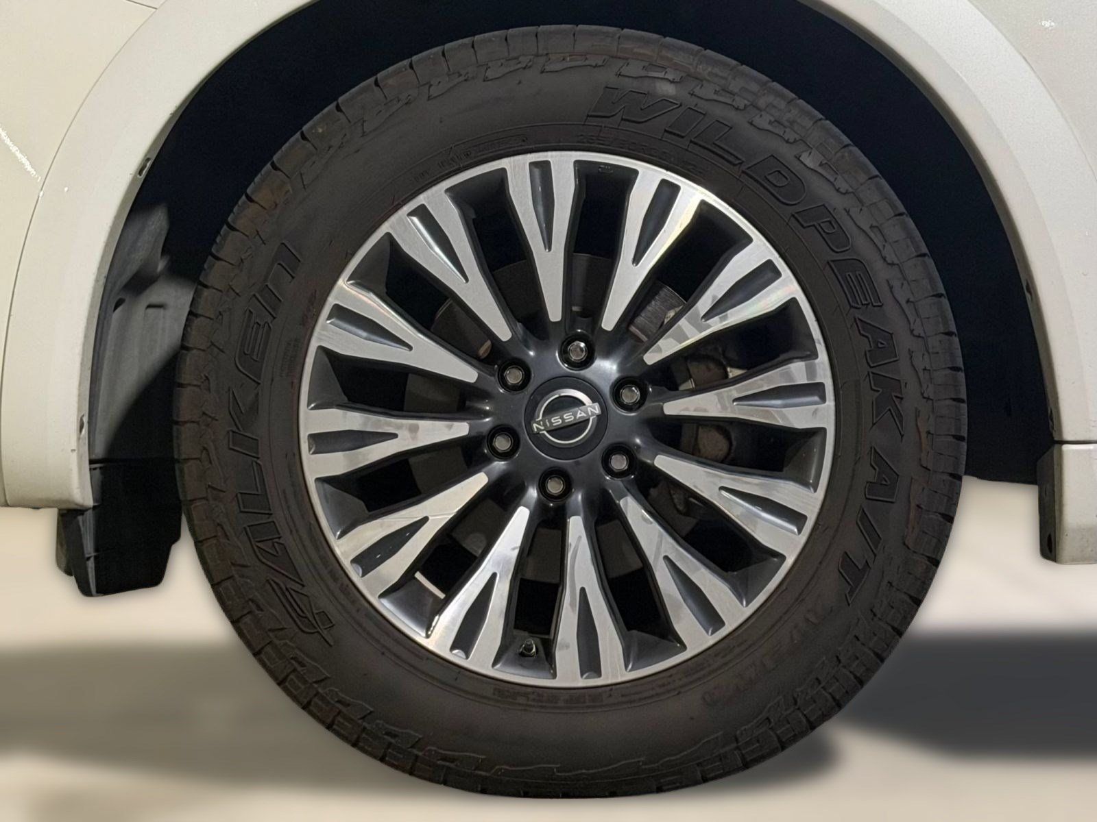 Used 2022 Nissan Armada SL w/ Midnight Edition Package RWD image 12