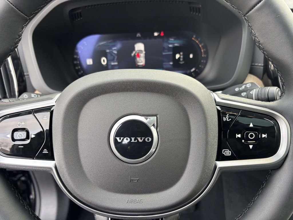 New 2026 Volvo XC60 B5 Ultra w/ Protection Package Premier image 16