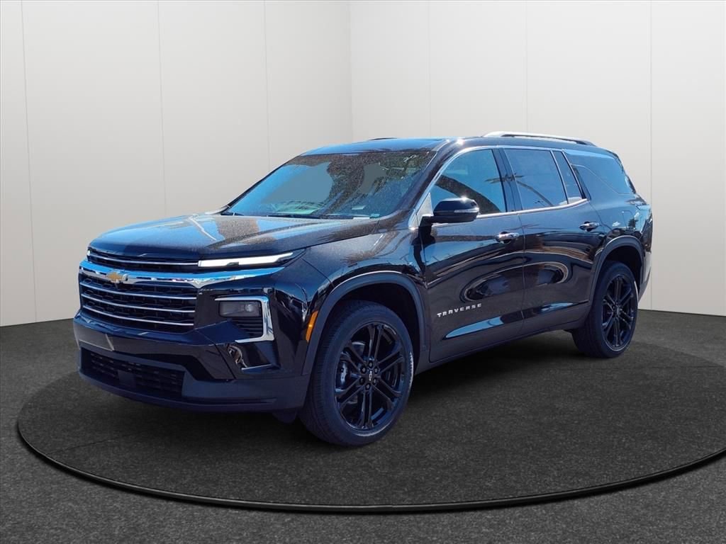 New 2026 Chevrolet Traverse LT w/ LPO, Floor Liner Package image 3