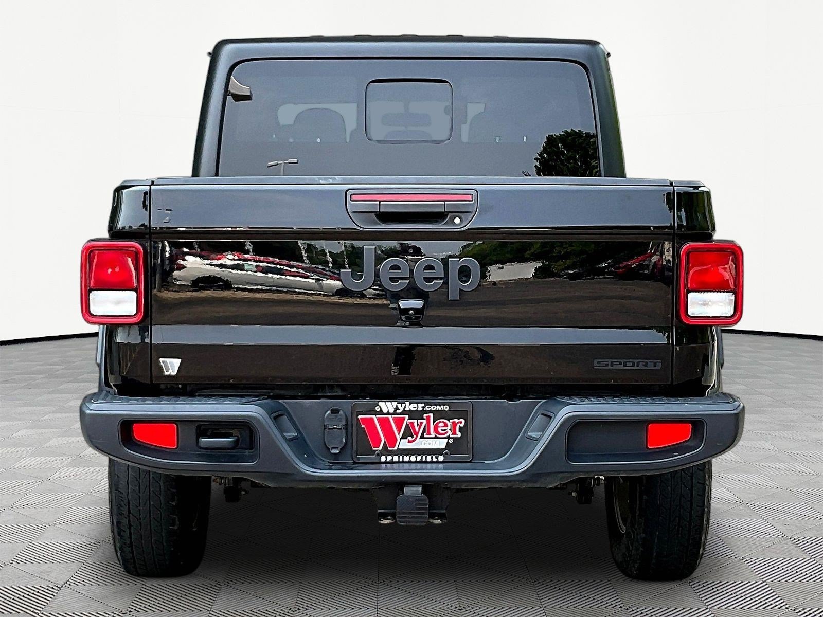 Used 2020 Jeep Gladiator Sport w/ Quick Order Package 24S AWD/4WD image 5