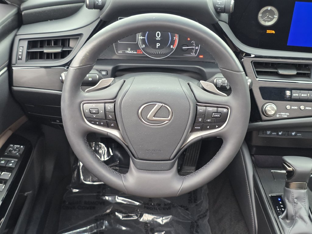 Certified 2024 Lexus ES 350 w/ Premium Package FWD image 23