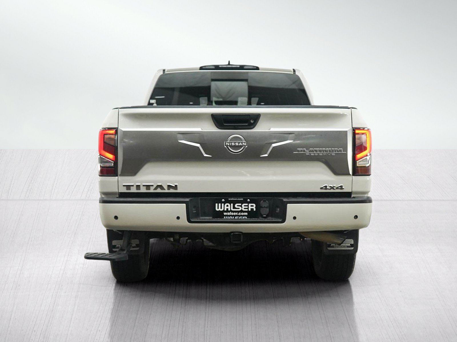 Used 2023 Nissan Titan Platinum Reserve w/ Off Road Protection Package AWD/4WD image 4