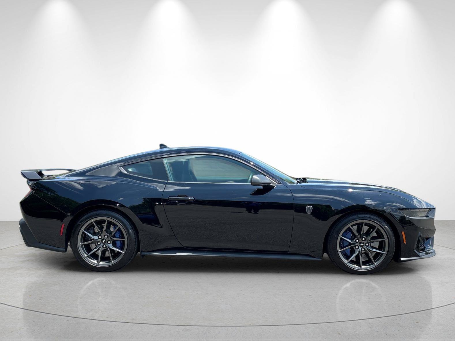 Used 2025 Ford Mustang Dark Horse RWD image 6
