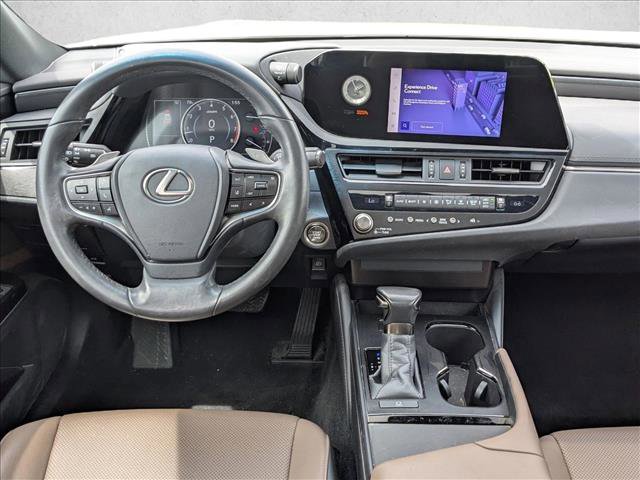 Used 2023 Lexus ES 350 w/ Accessory Package (Z2) image 17