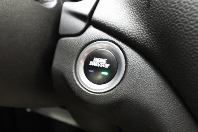 Used 2019 Chevrolet Equinox LT image 19