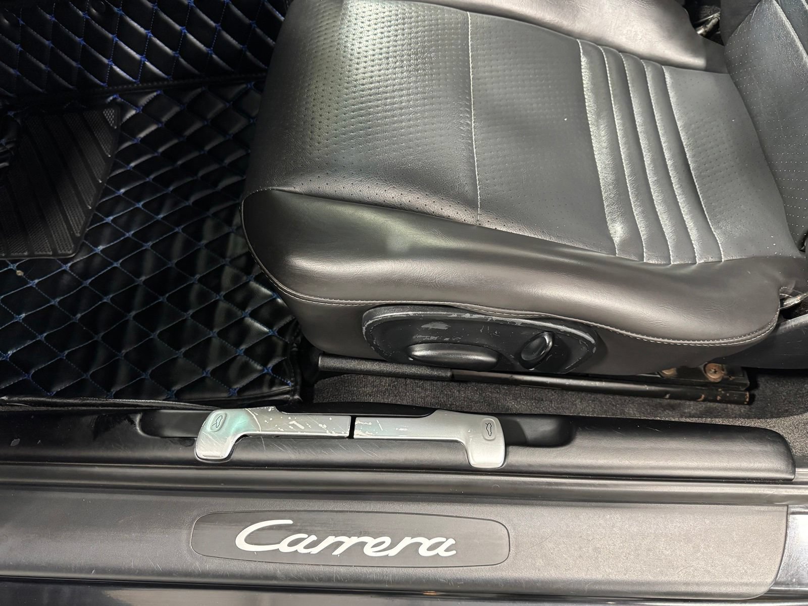 Used 2000 Porsche 911 Carrera RWD image 19
