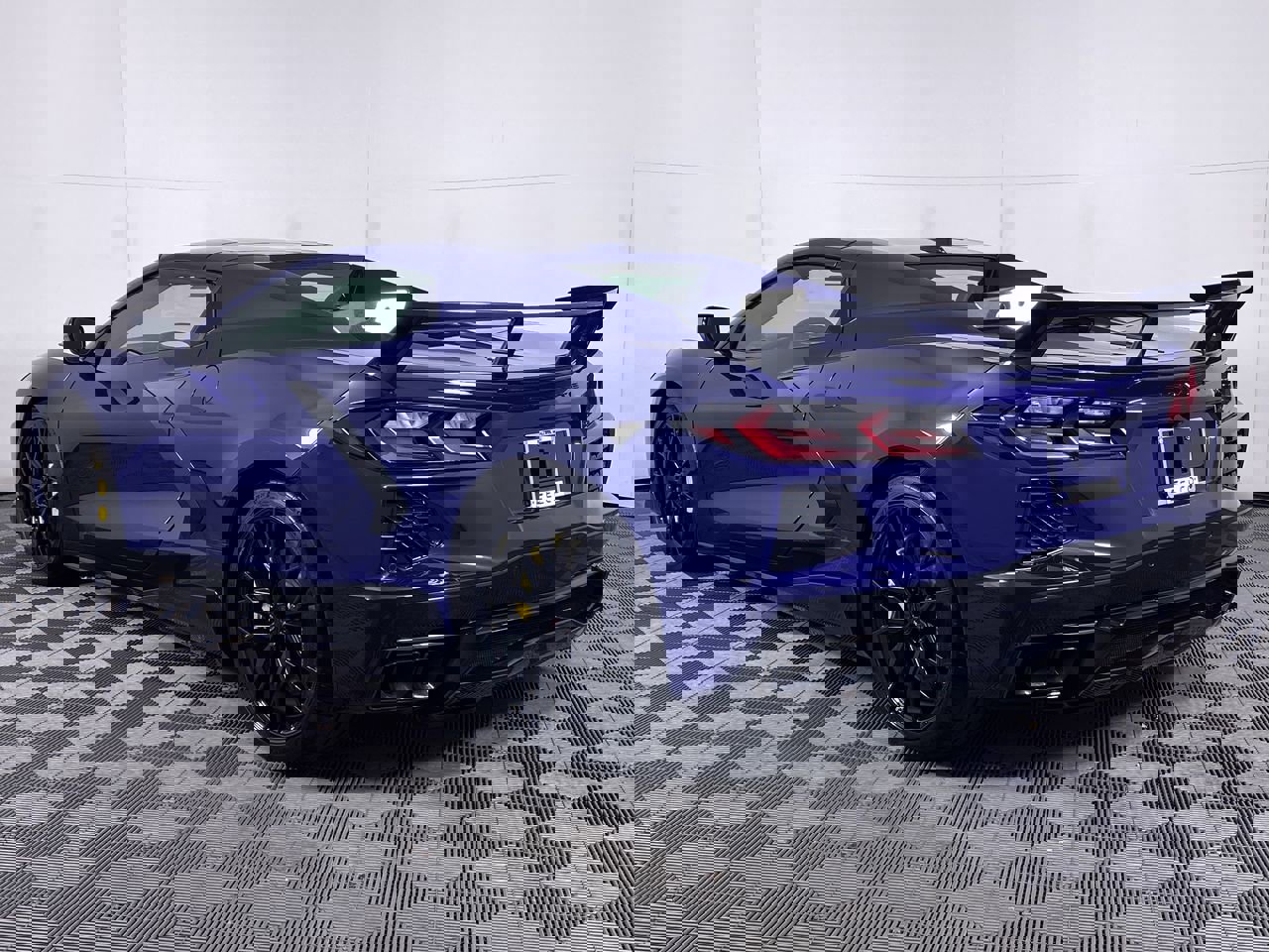 New 2025 Chevrolet Corvette Stingray Premium Conv w/ Z51 Performance Package image 18