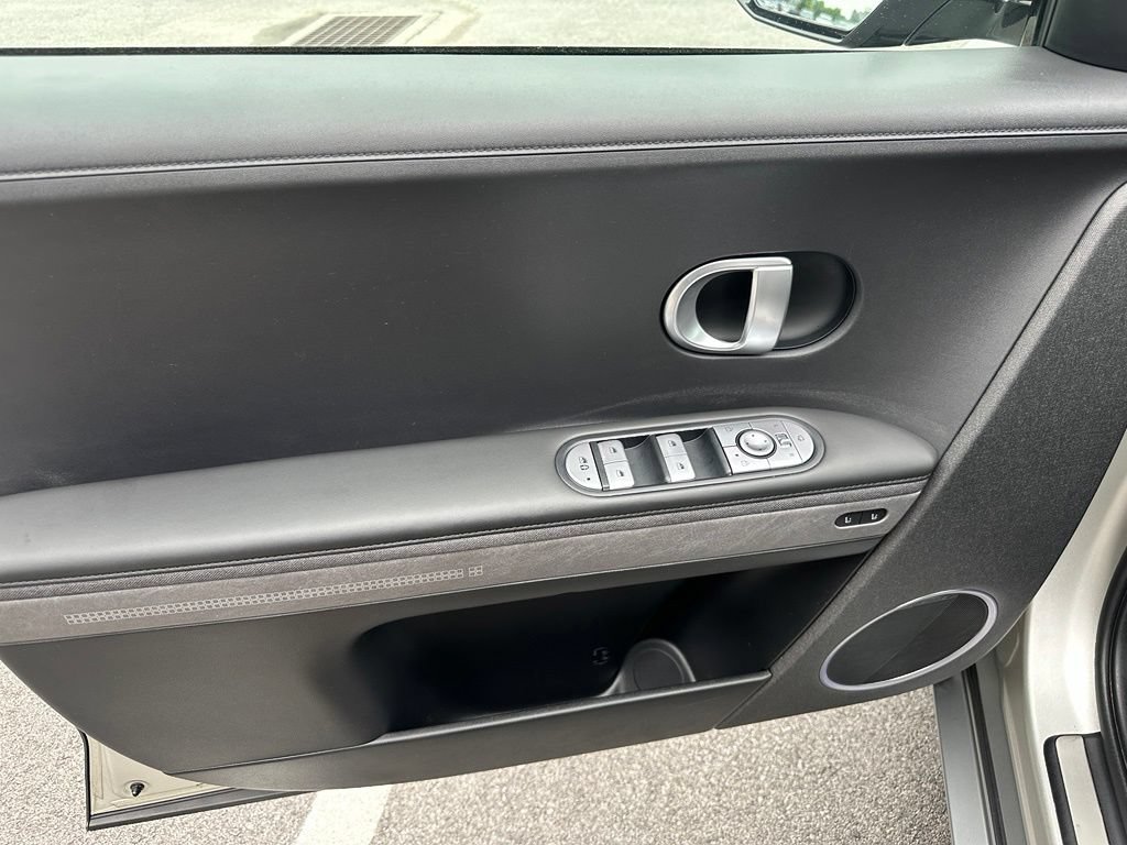 Certified 2024 Hyundai Ioniq 5 Limited AWD/4WD image 12