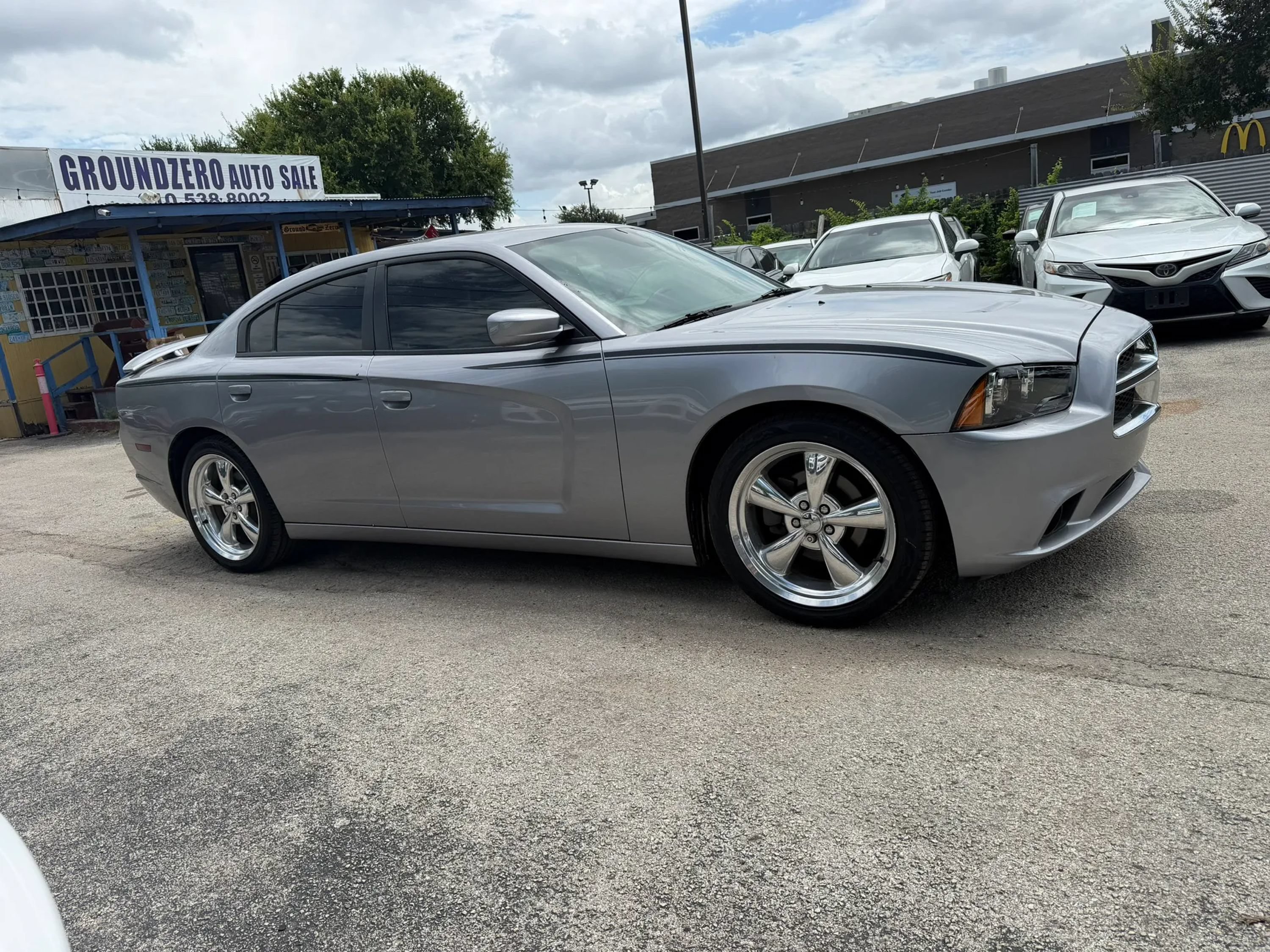Used 2013 Dodge Charger SXT Plus RWD image 5