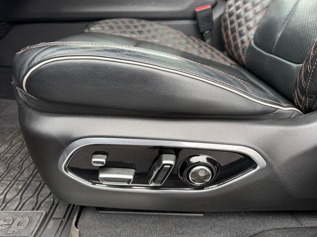 Used 2022 Jeep Grand Cherokee Summit image 12