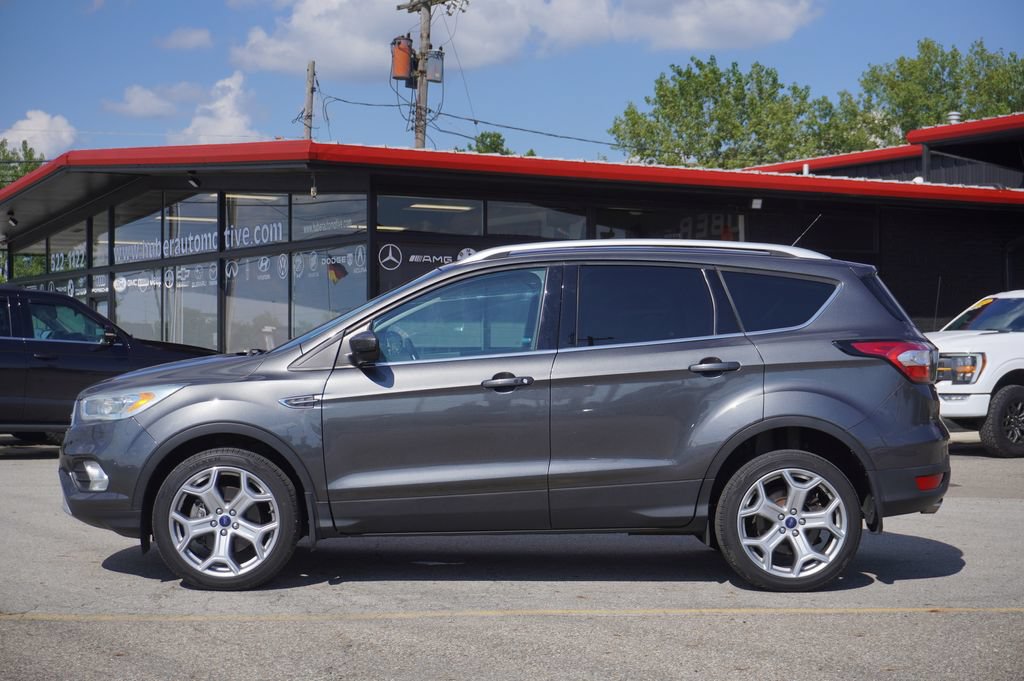 Used 2017 Ford Escape Titanium AWD/4WD image 4