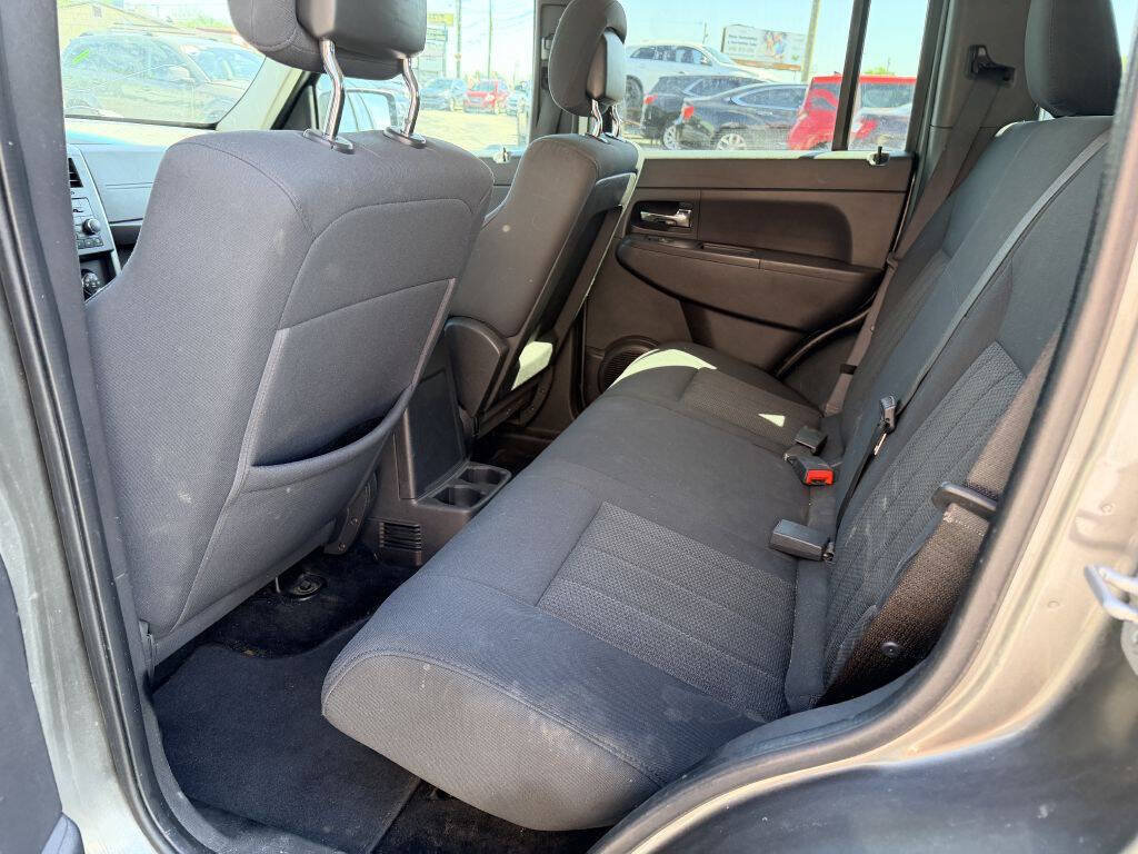 Used 2012 Jeep Liberty Sport w/ Popular Equipment Group AWD/4WD image 6