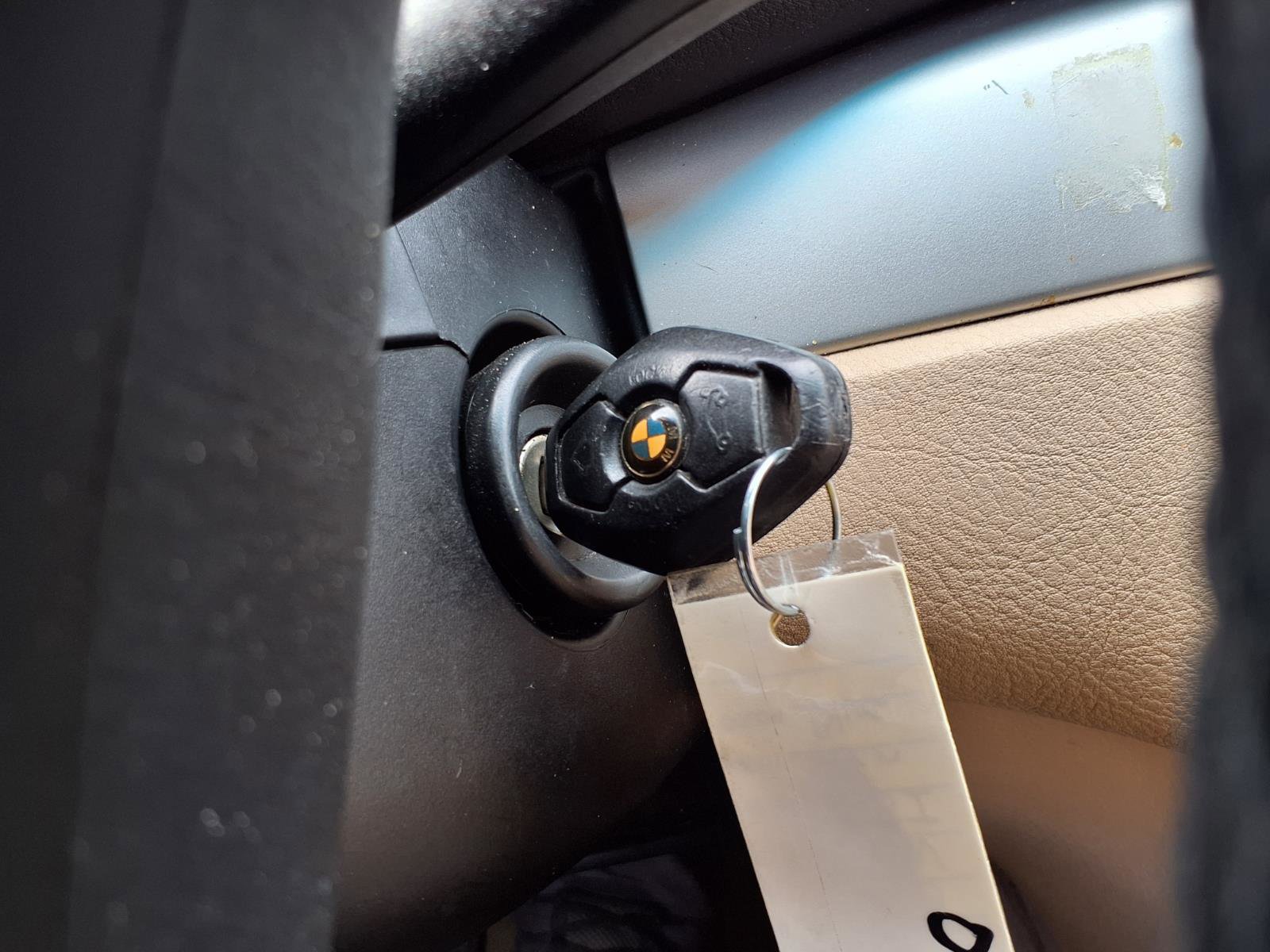 Used 2003 BMW 325i Sedan image 10