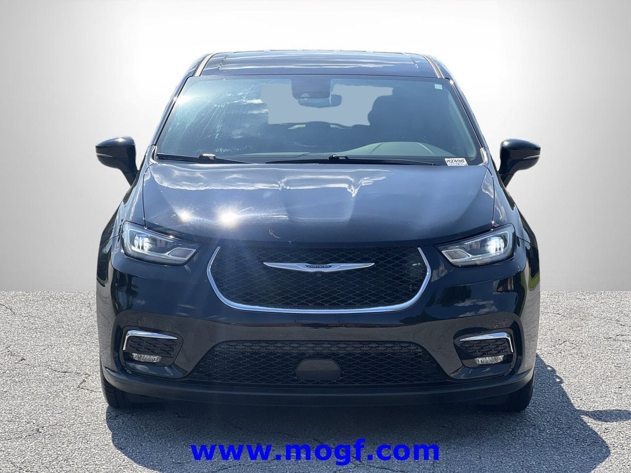 Used 2024 Chrysler Pacifica Touring-L FWD image 29