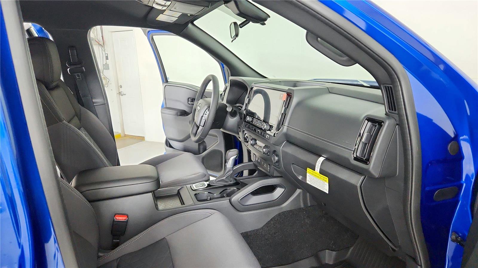 New 2026 Nissan Frontier SV w/ All-Weather Content Package AWD/4WD image 19