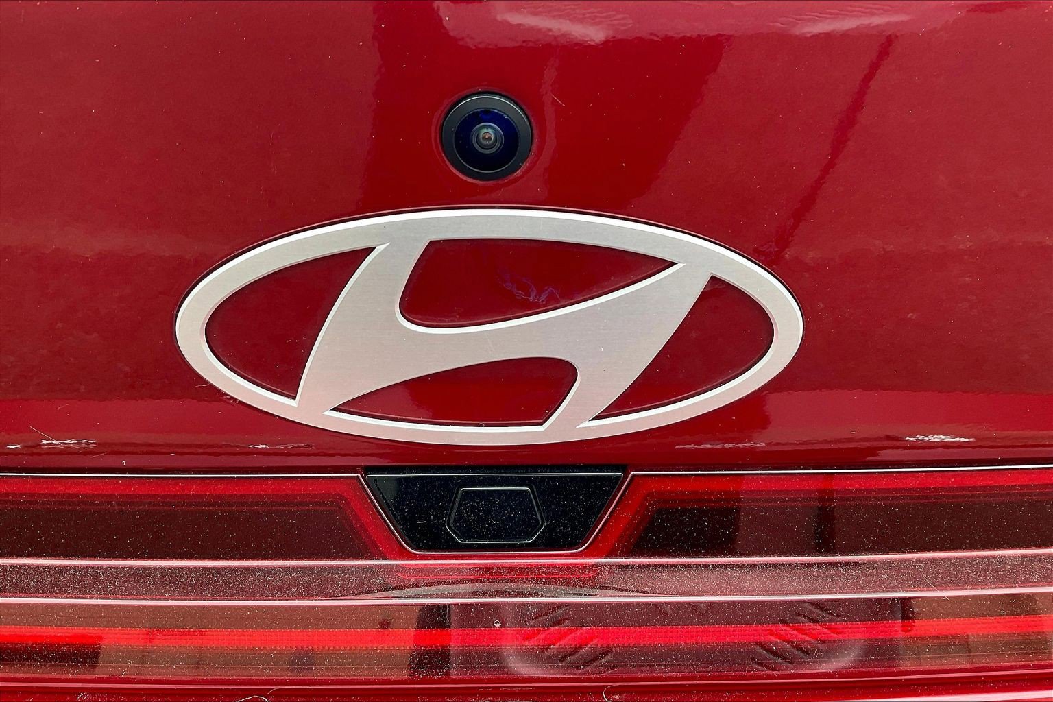 Certified 2025 Hyundai Elantra SEL FWD image 24