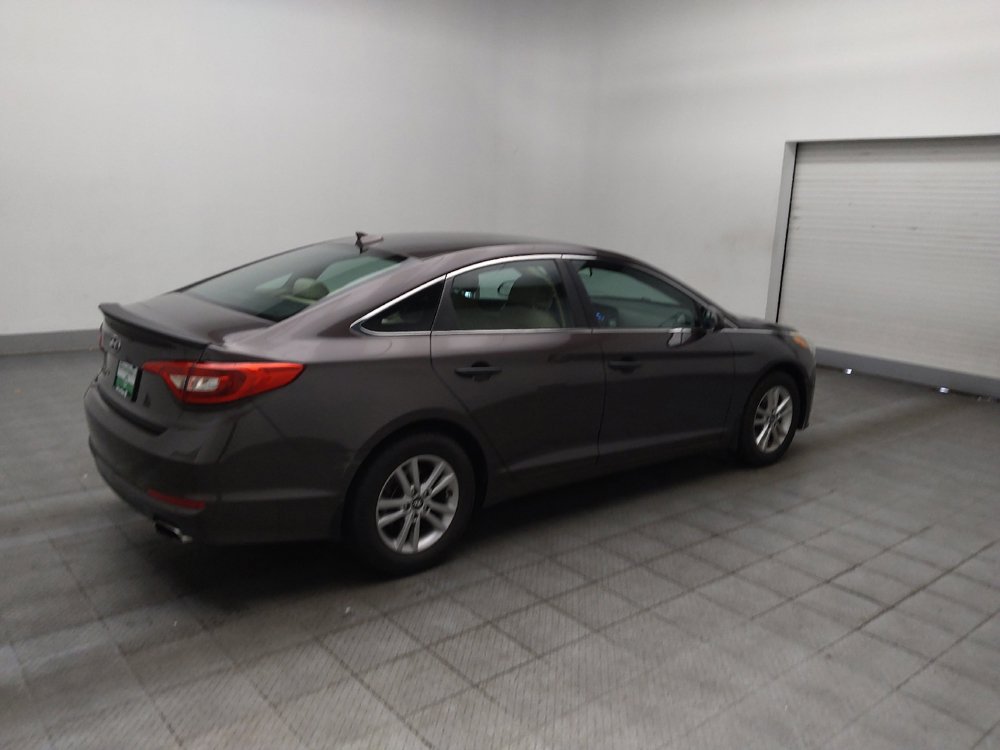 Used 2015 Hyundai Sonata SE w/ Winter Package FWD image 10