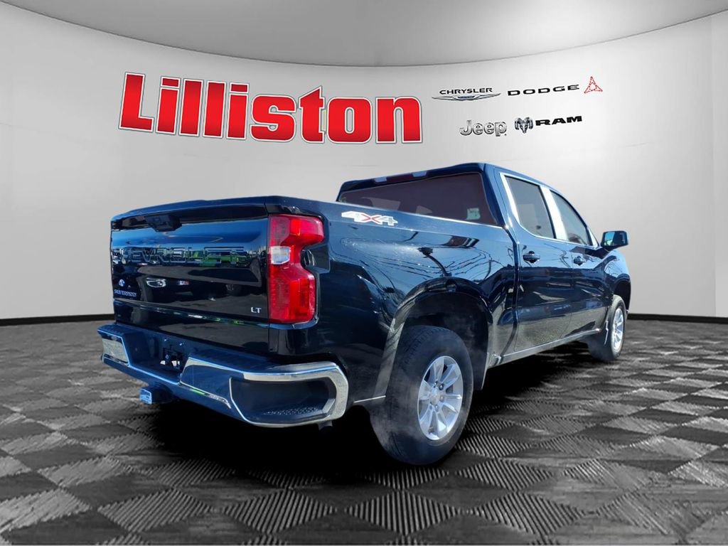 Used 2025 Chevrolet Silverado 1500 LT image 2